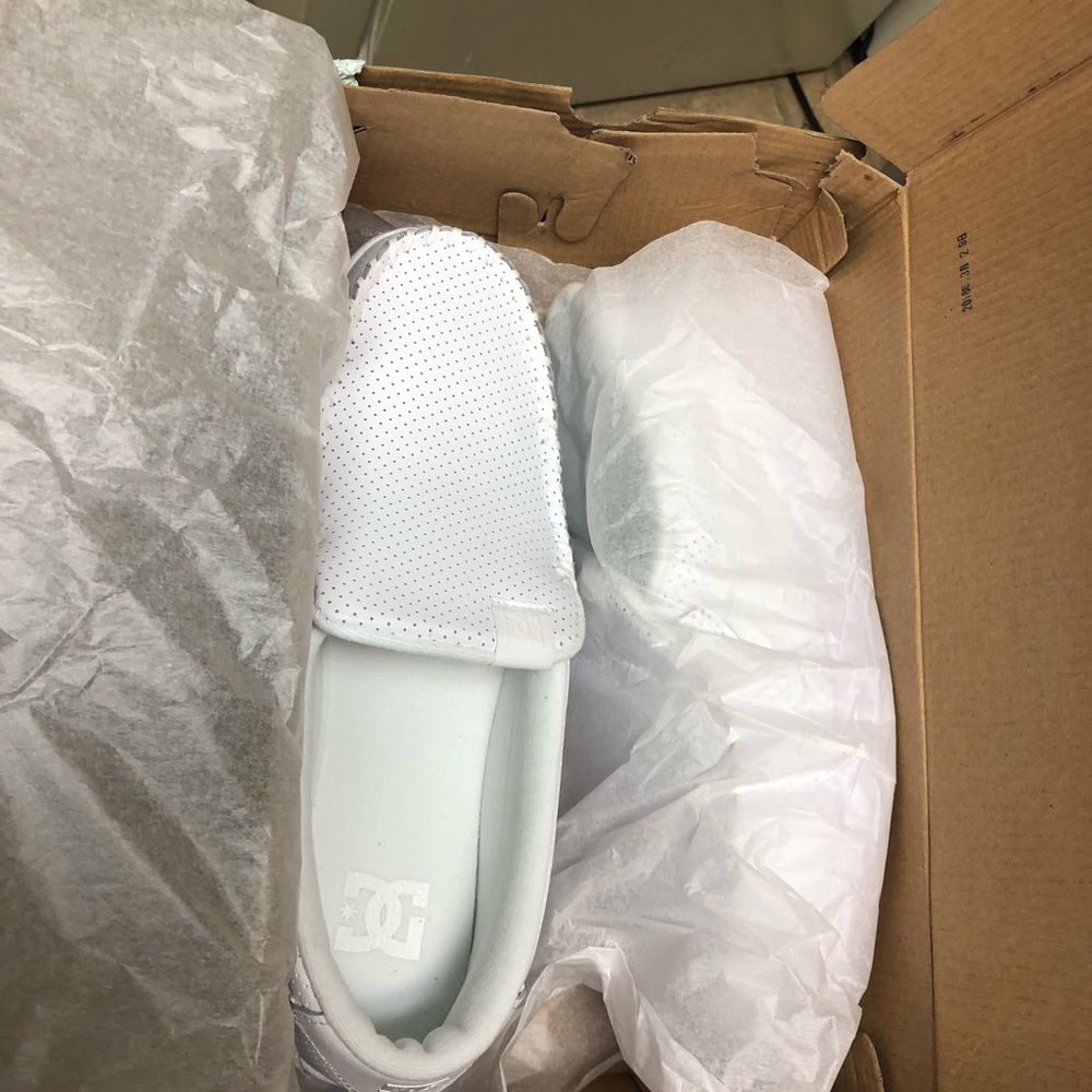 DC villain men’s 10.5 brand new
